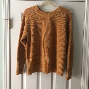 Universal Threads Sweater
